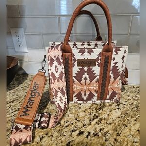 WRANGLER SOUTHWESTERN CROSSBODY TOTE MINI BAG, AZTEC PRINT